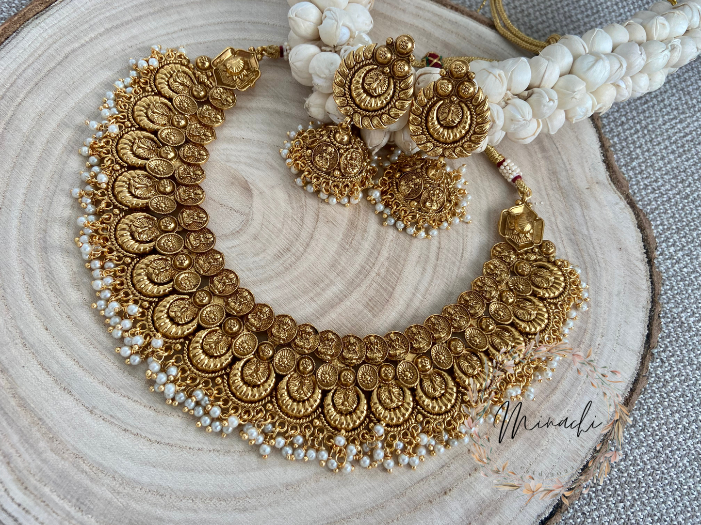 GOLDEN PEARL LAKSHMI SET