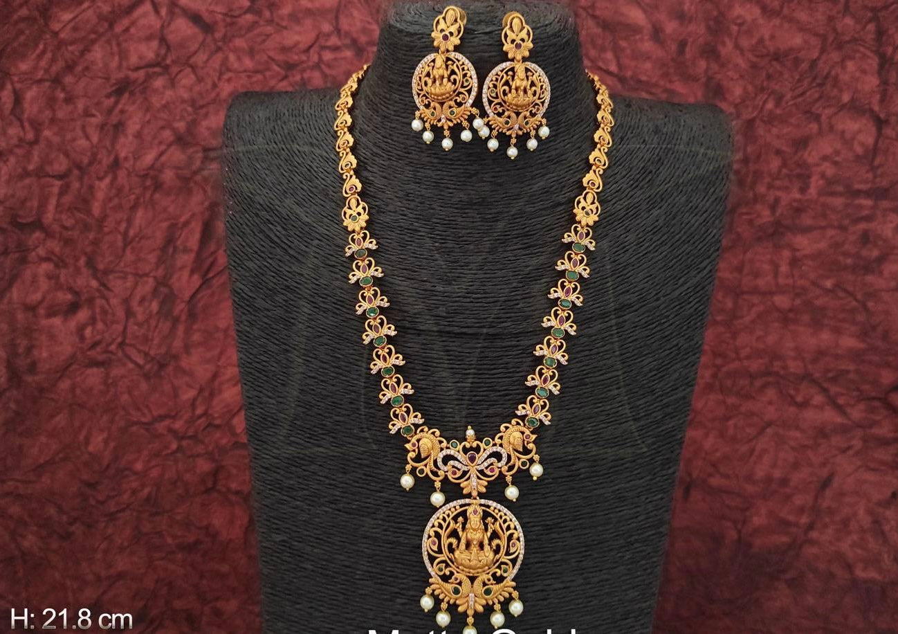 RUBY GREEN WHITE LONG NECKLACE SET
