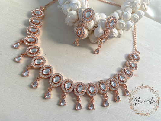 ROSEGOLD AD WHITE NECKLACE SET