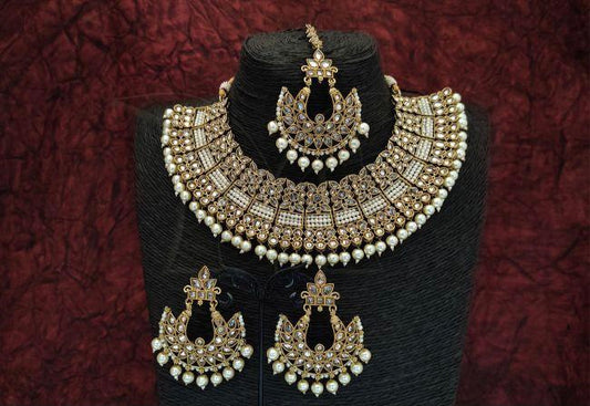 DESIGNER WHITE STONE NECKLACE SET