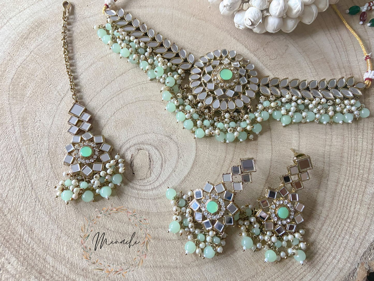 MINT GREEN MIRROR CHOKER