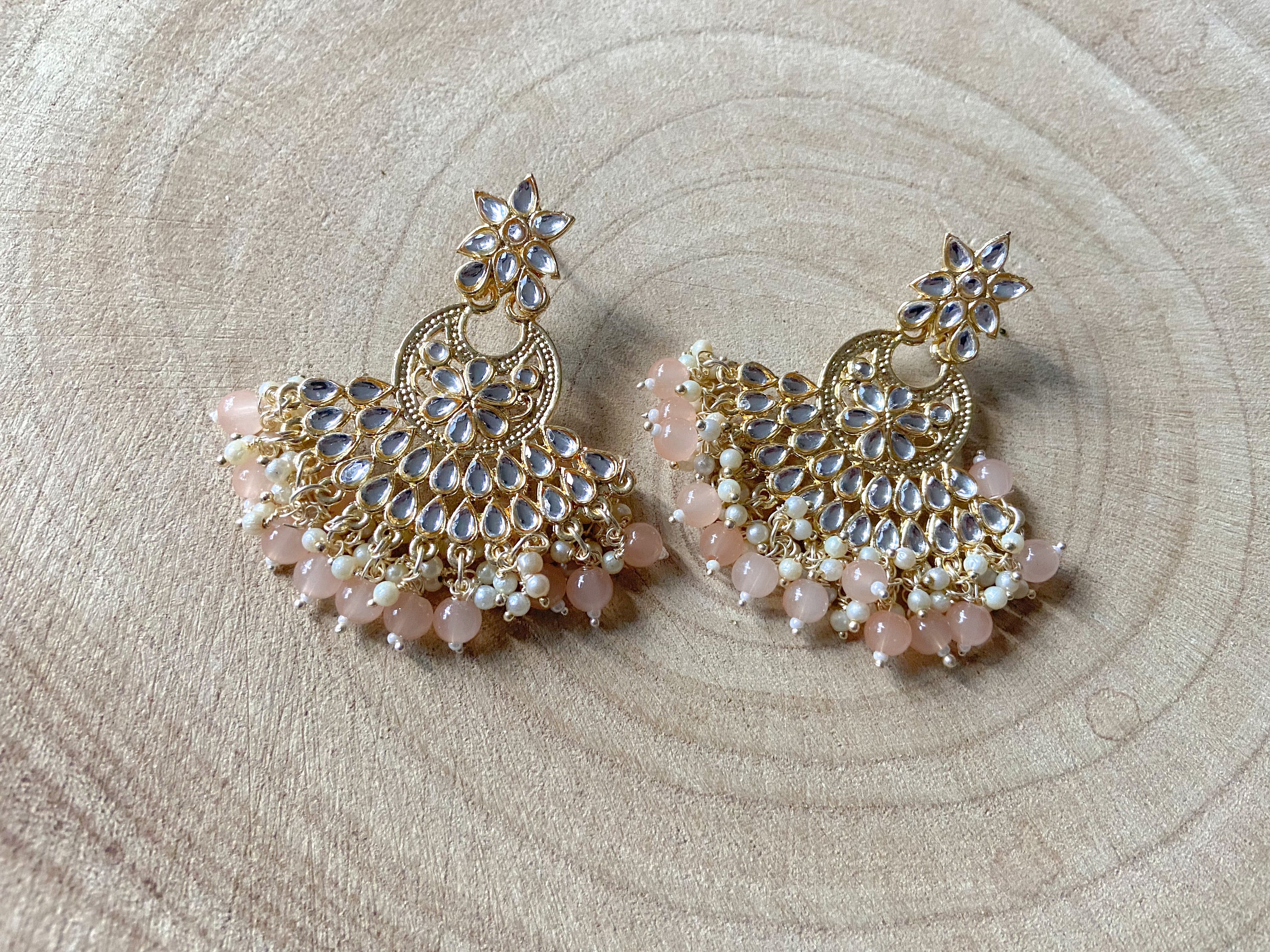 Minachii: Imitation Jewelry