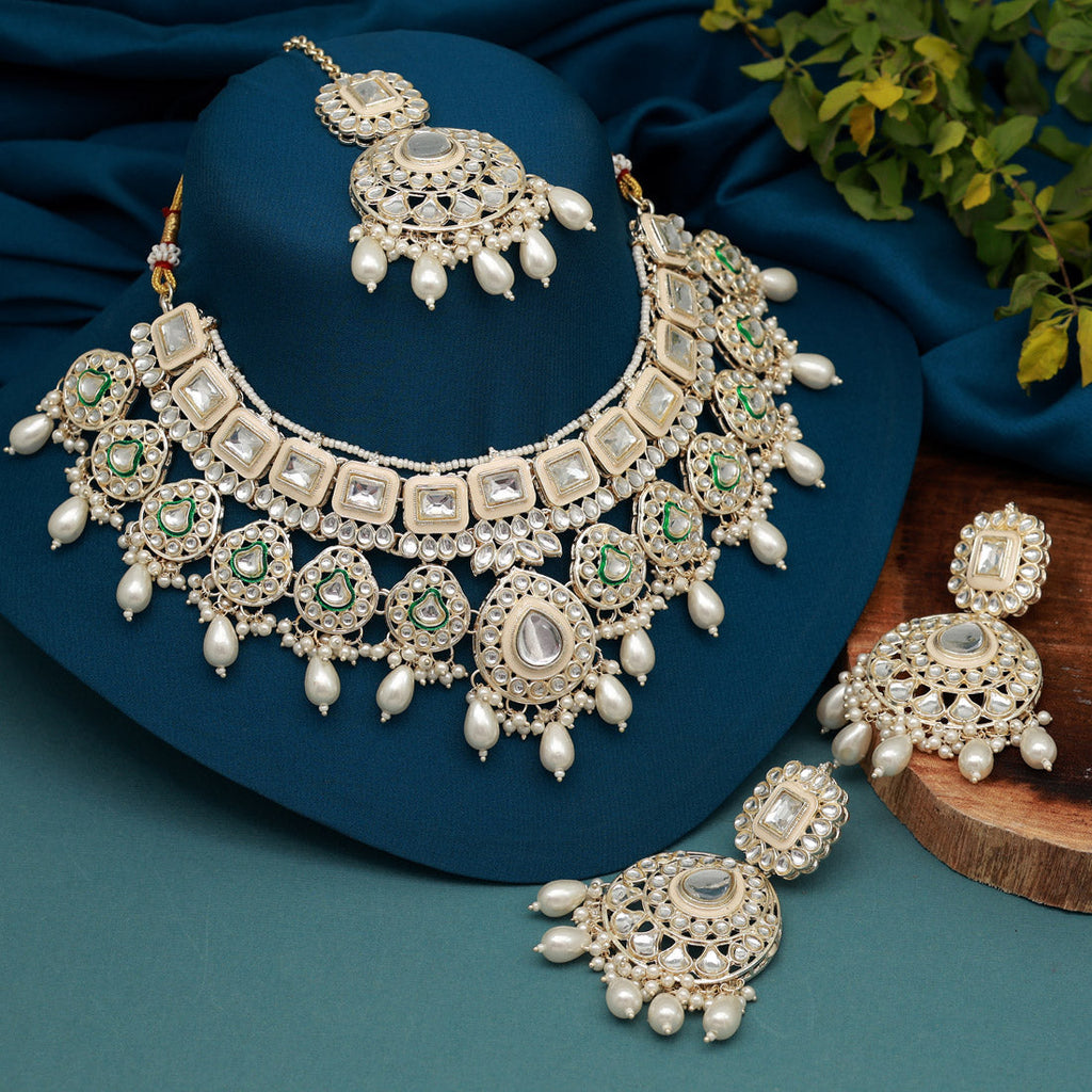 HEERA : GREEN PEARL KUNDAN NECKLACE