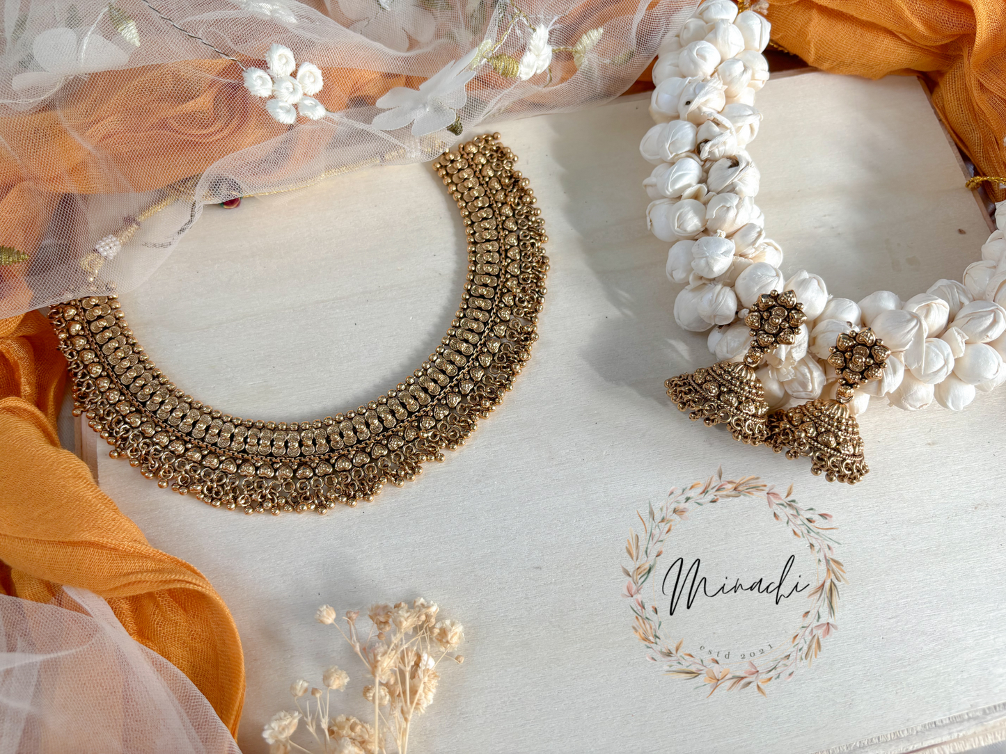 GOLDEN NECKLACE SET