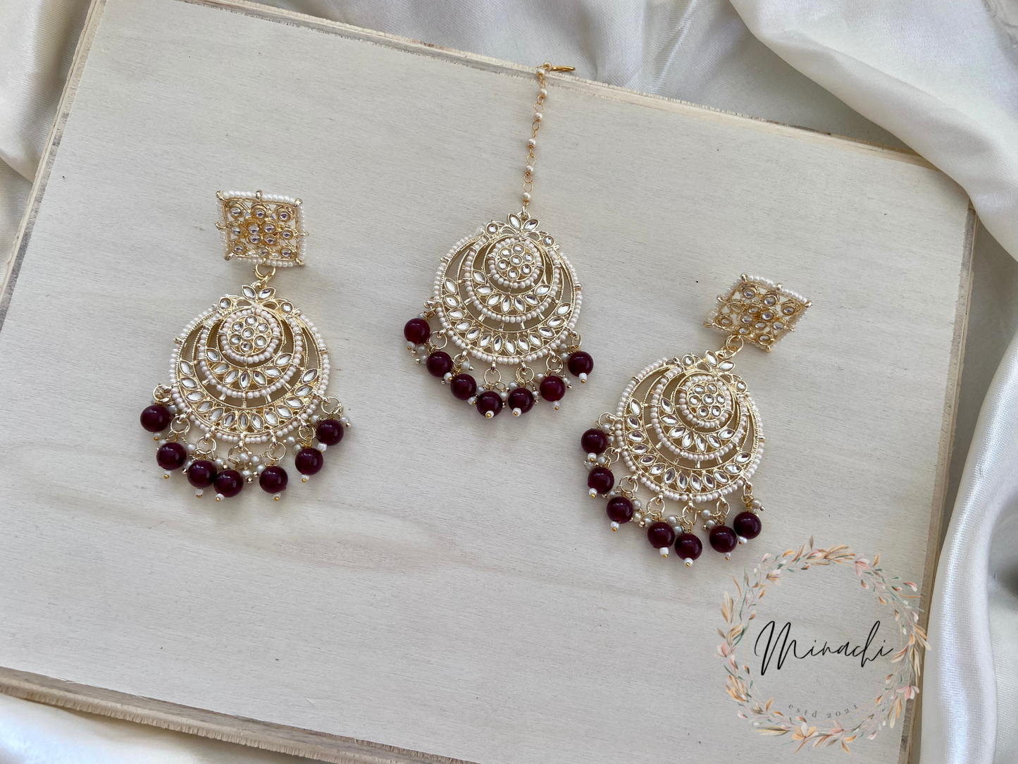 MAROON MAANG TIKKA SET