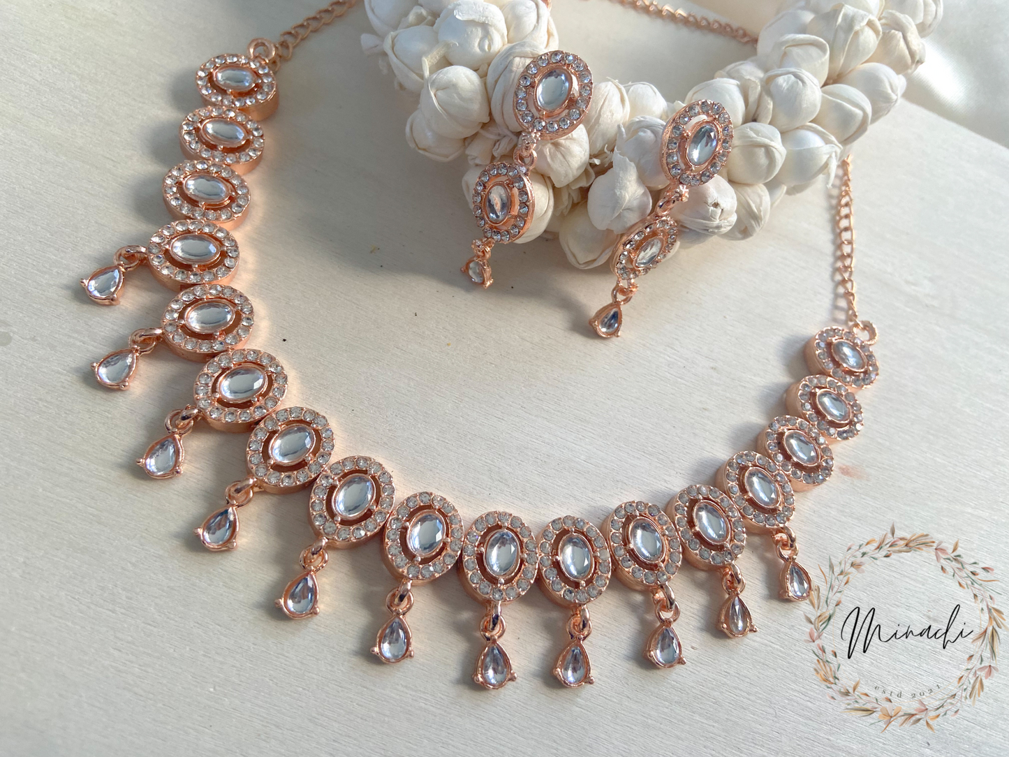 ROSEGOLD AD WHITE NECKLACE  SET