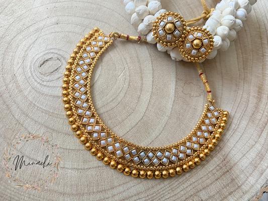 WHITE GOLDEN NECKLACE SET