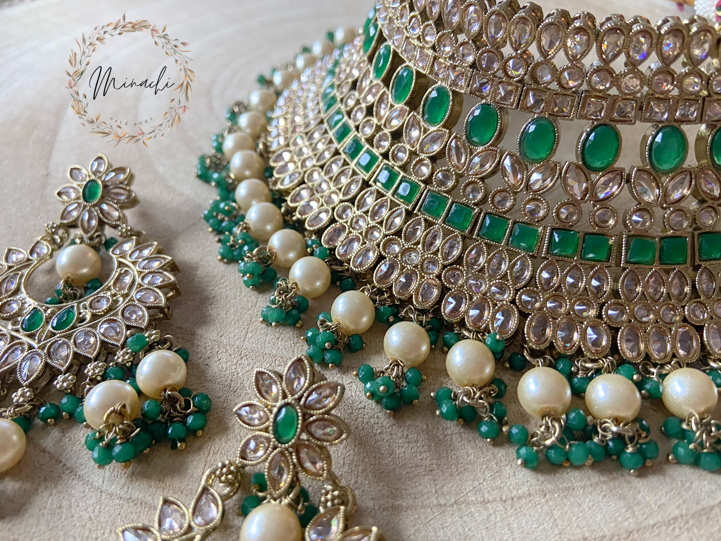 THAMARAI: GREEN KUNDAN NECKLACE SET