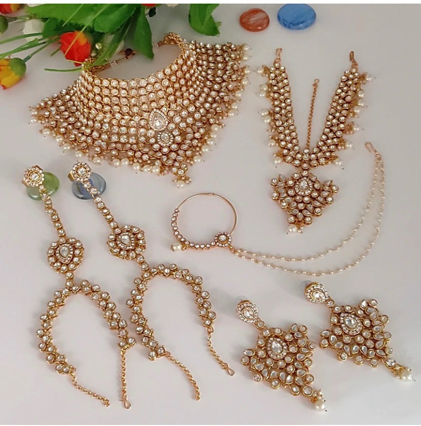 WHITE BRIDAL KUNDAN NECKLACE SET