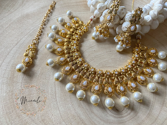 OLG- GOLD PEARL LAKSHMI NECKLACE