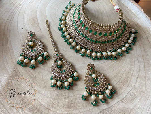 THAMARAI: GREEN KUNDAN NECKLACE SET