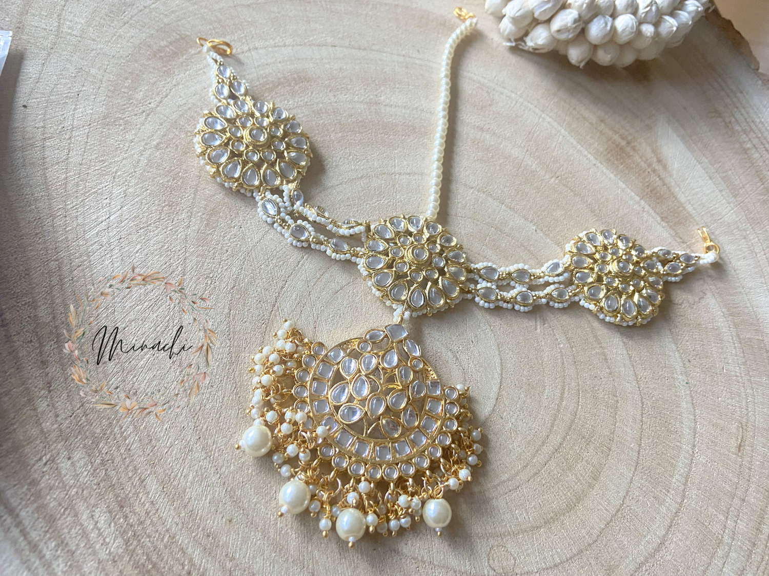 White pearl 2025 maang tikka