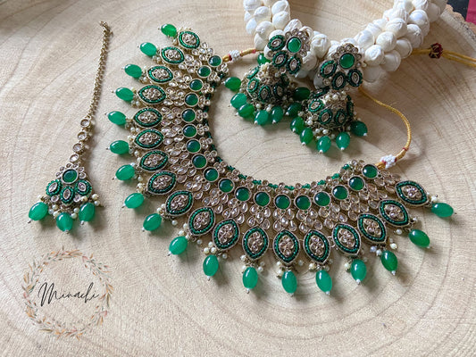 THAMARAI: GREEN KUNDAN NECKLACE SET