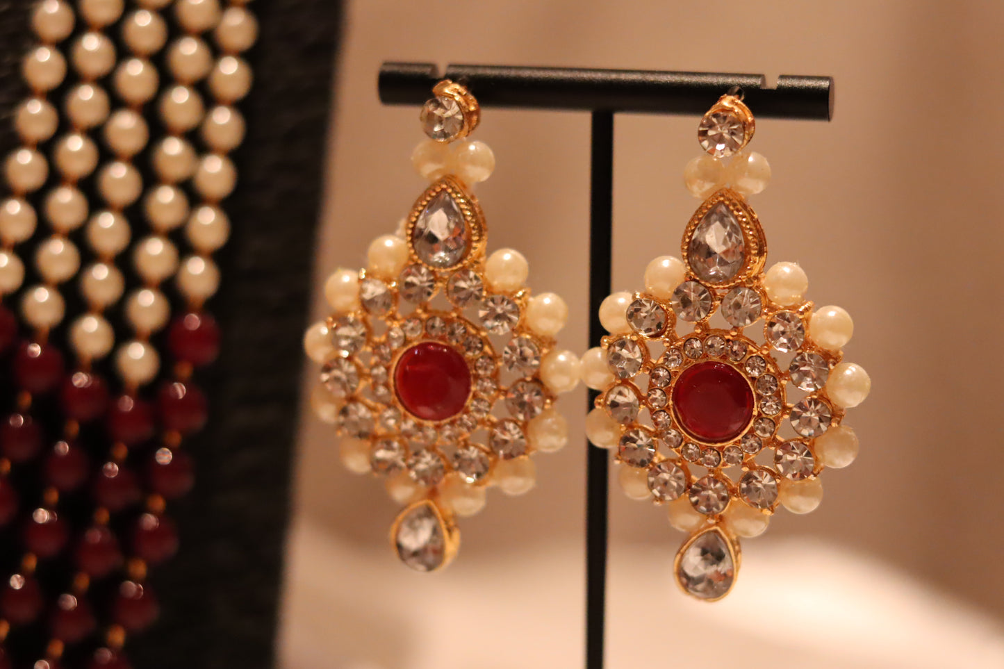 MAROON WHITE KUNDAN SET