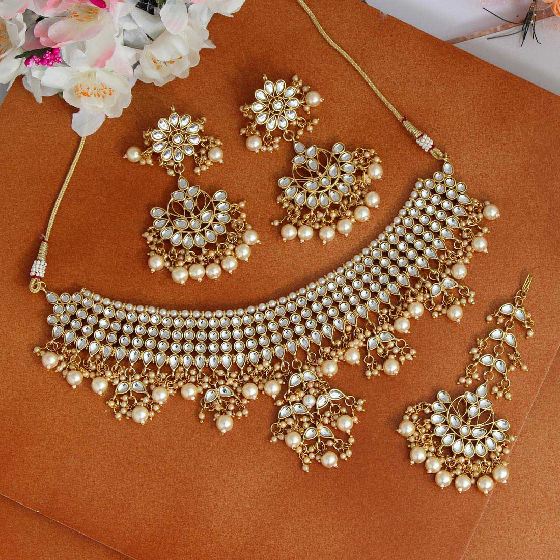 LAVI: GOLD KUNDAN NECKLACE SET