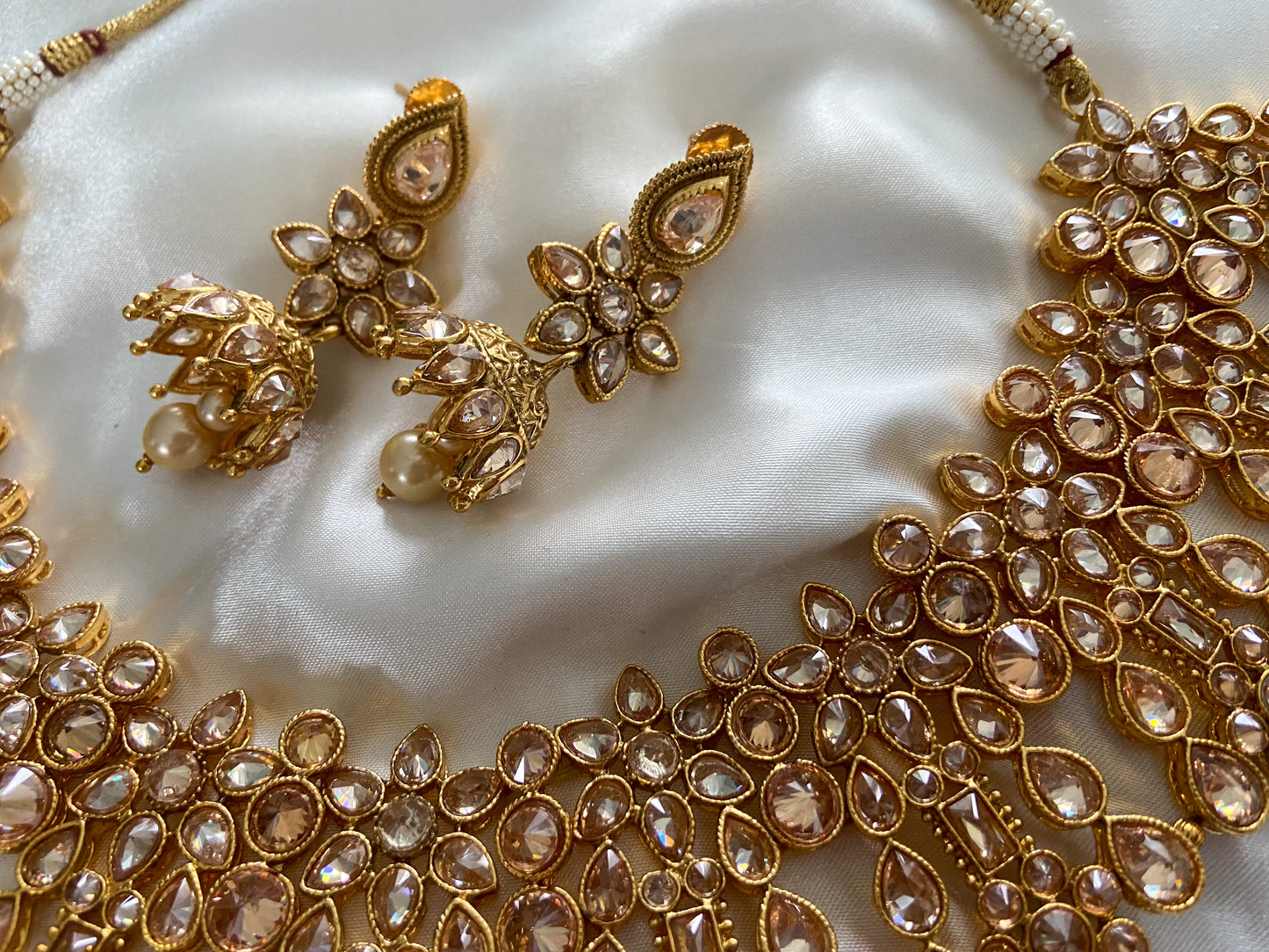 WHITE STONE ANTIQUE KUNDAN SET