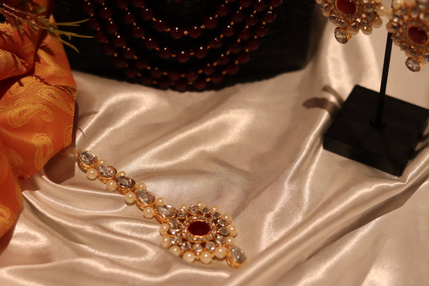 MAROON WHITE KUNDAN SET