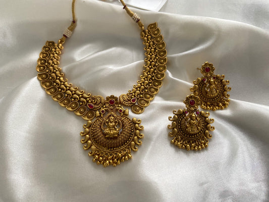 LAKSHMI RUBY NECKLACE SET