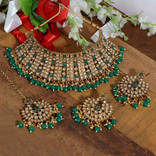 MG:5 Green Kundan Necklace Set