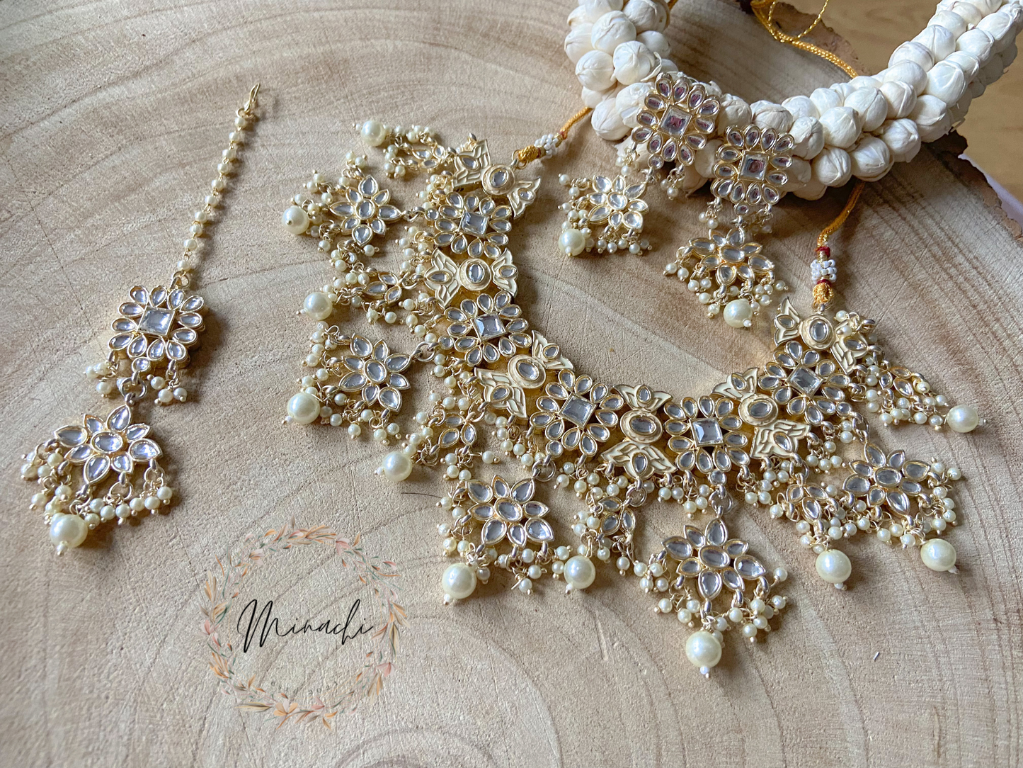 PASTEL CREAM KUNDAN NECKLACE SET