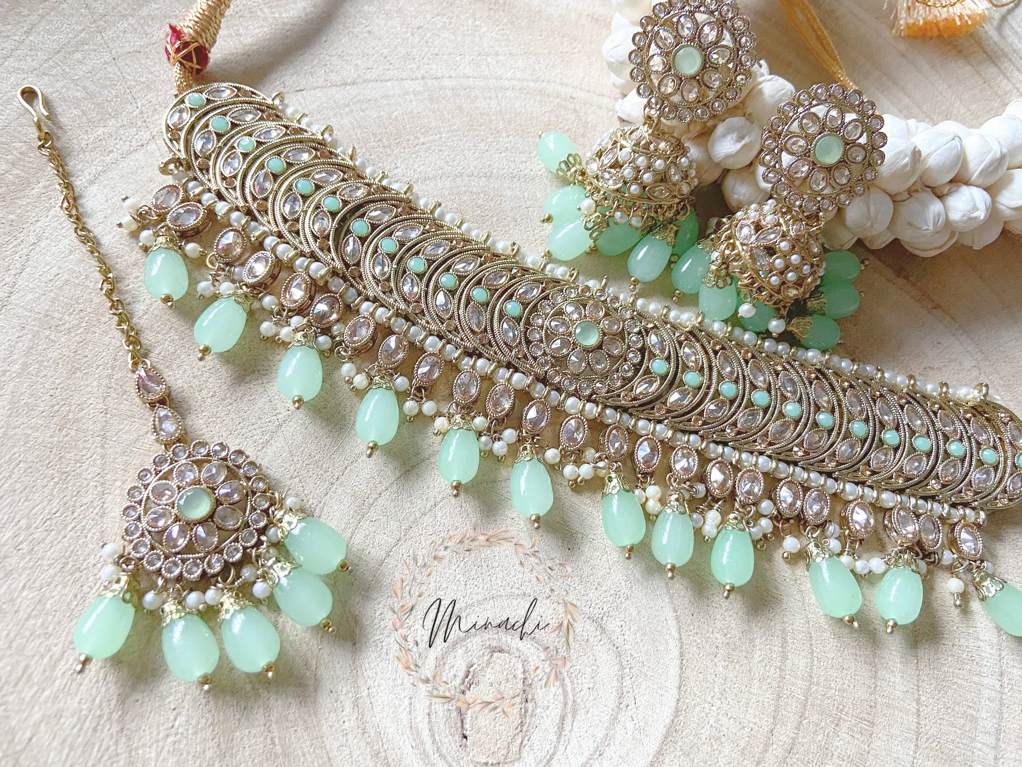 PASTEL GREEN CHOKER KUNDAN NECKLACE SET – Minachi